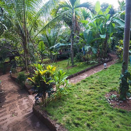 Hôtel Namaste Sanjeevini à Gokarna  Extérieur photo